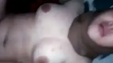 Bokep Indo Genjot Adek Jilbab Coklat Mulus Banget